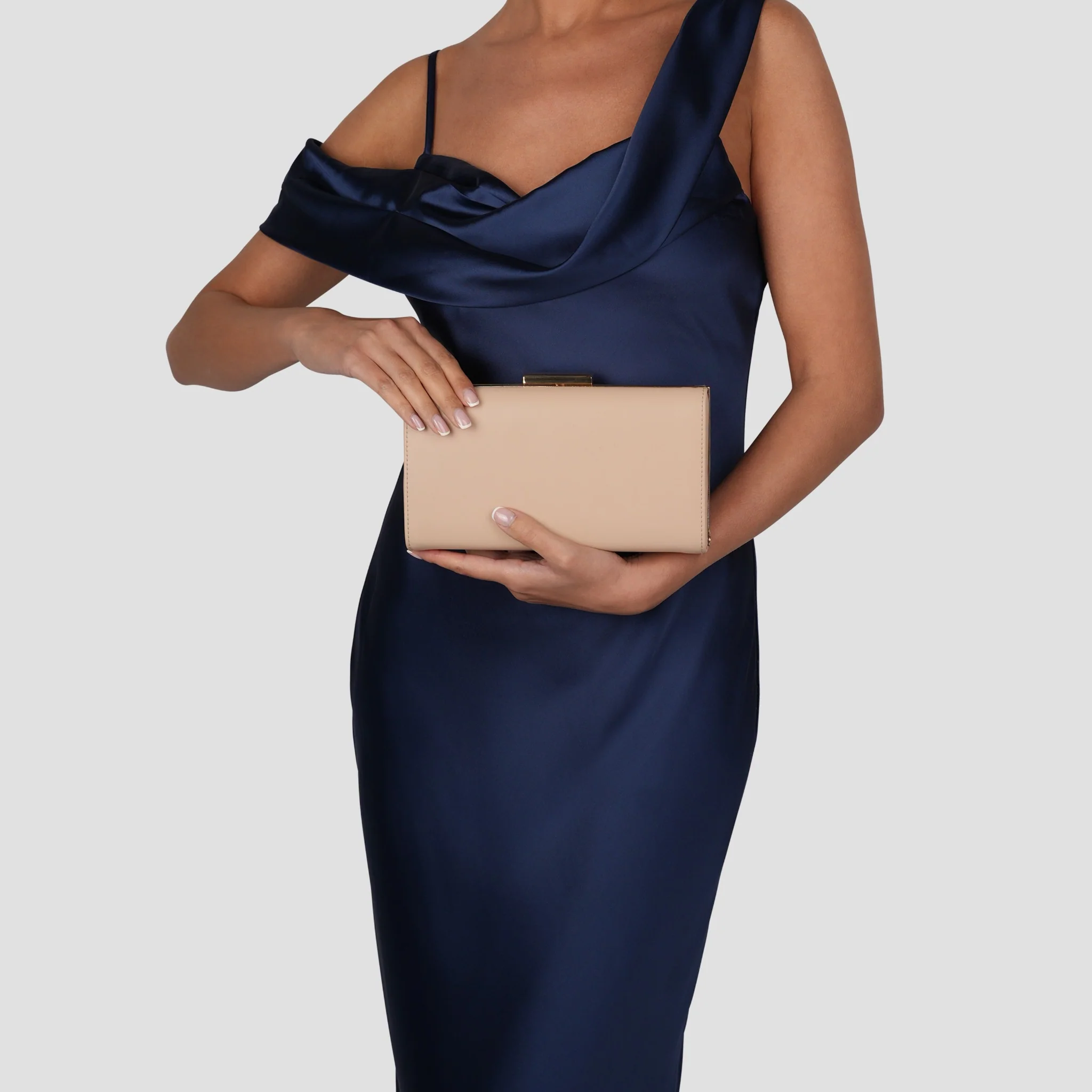 Dasha Clutch Bag - Image 4